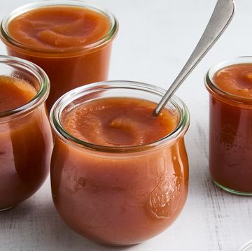 apple butter in small containers
