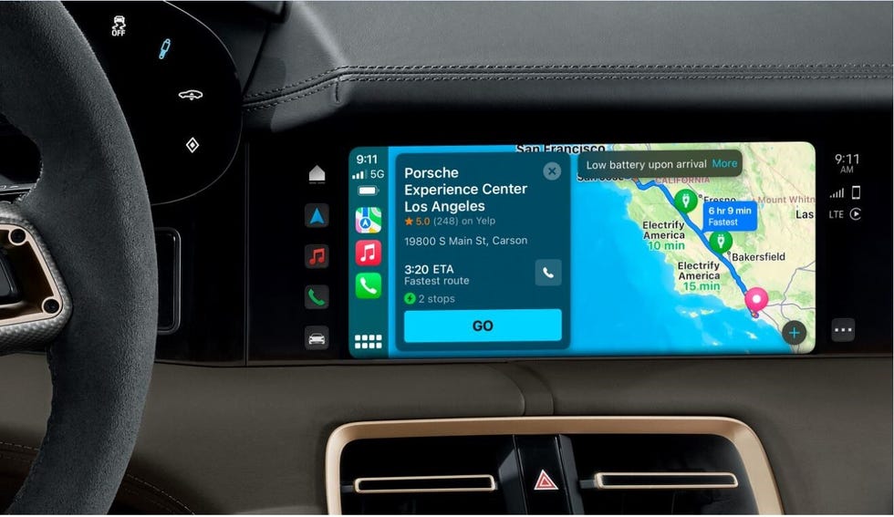 ポルシェ タイカン Apple Carplay 用の EV 充電統合