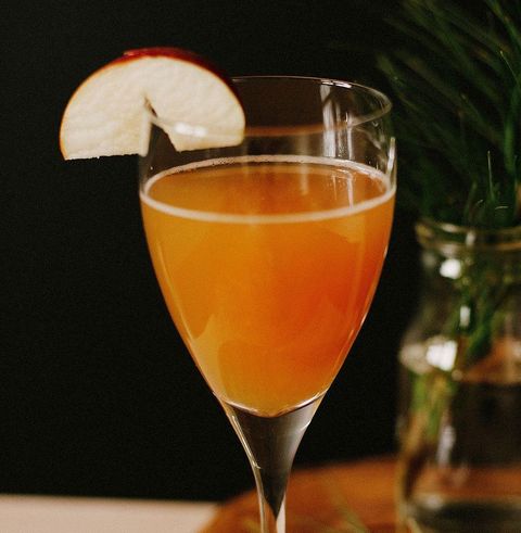 apple cider mimosa