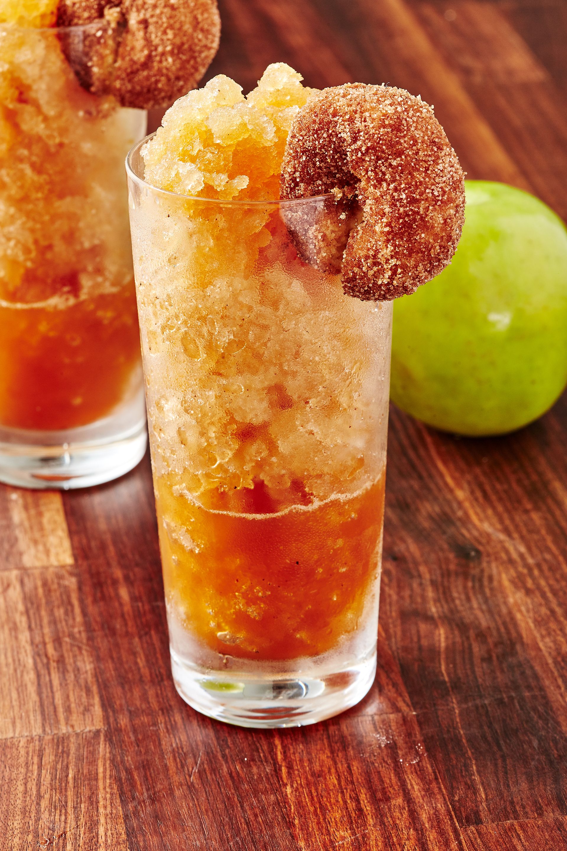 https://hips.hearstapps.com/hmg-prod/images/apple-cider-slushies-1647980396.jpg