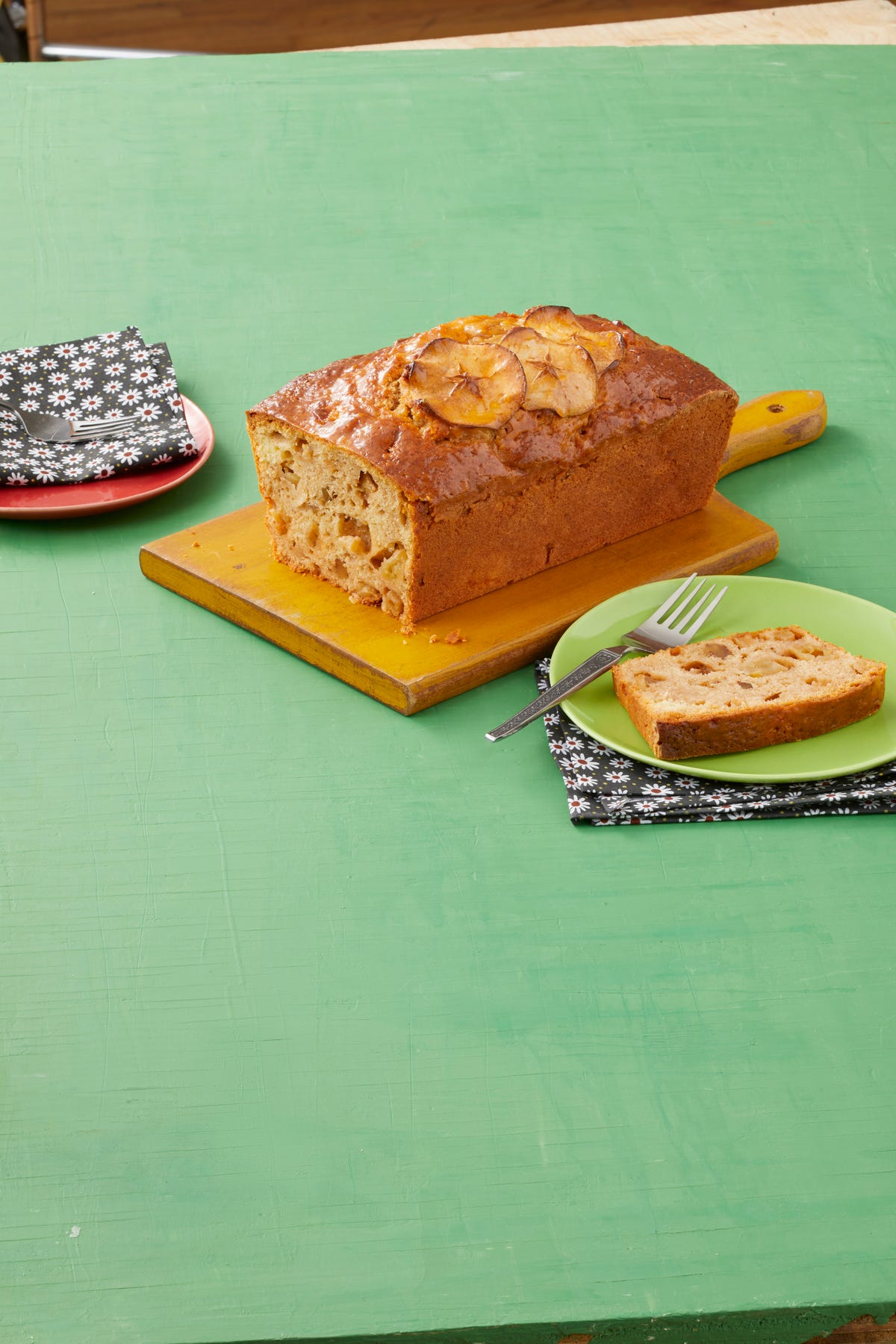 Apple Cinnamon Bread [www.thepioneerwoman.com]