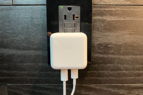 apple dual charger successful  partition  outlet