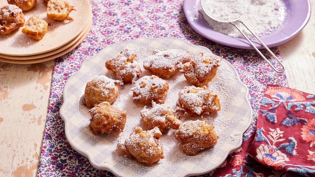 Best Apple Fritters Recipe - How to Make Apple Fritters