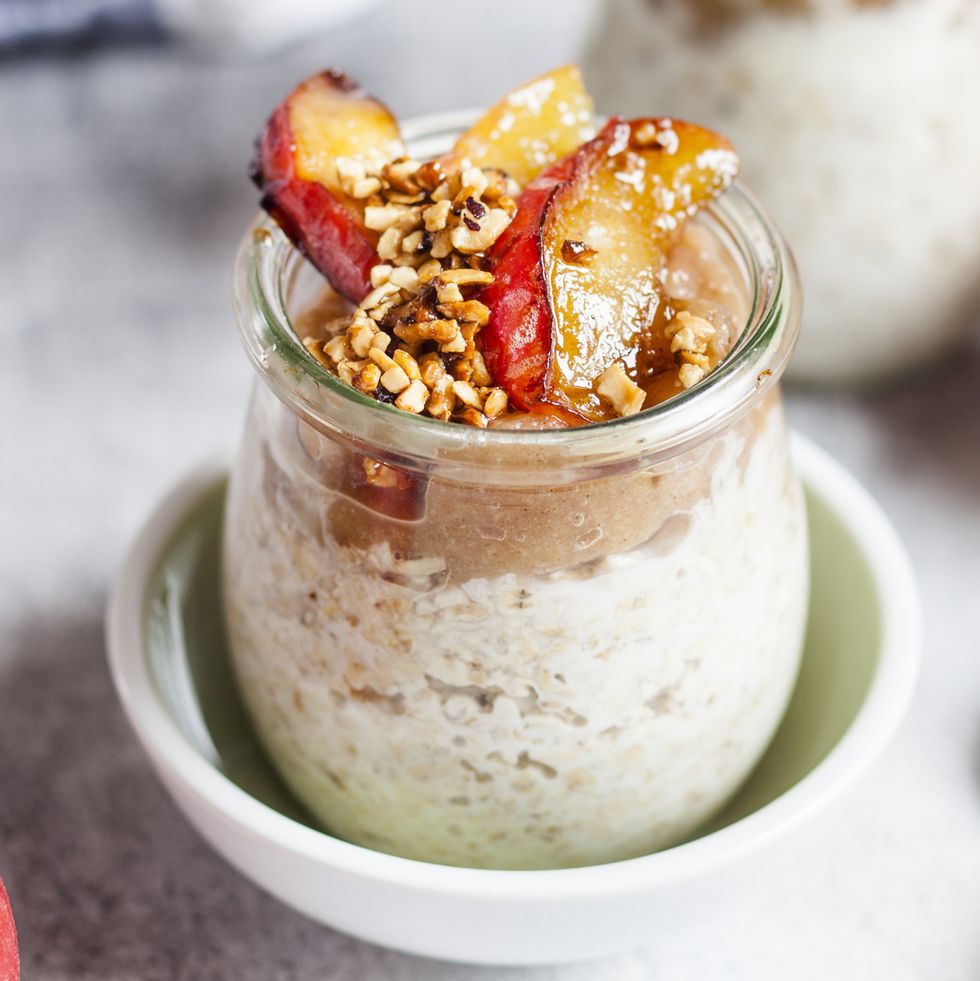 apple pie overnight oats with caramelized apples and hazelnuts
