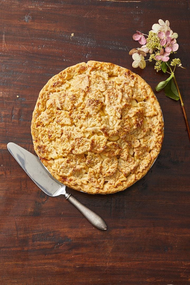 apple pie with cheddar cheese crust