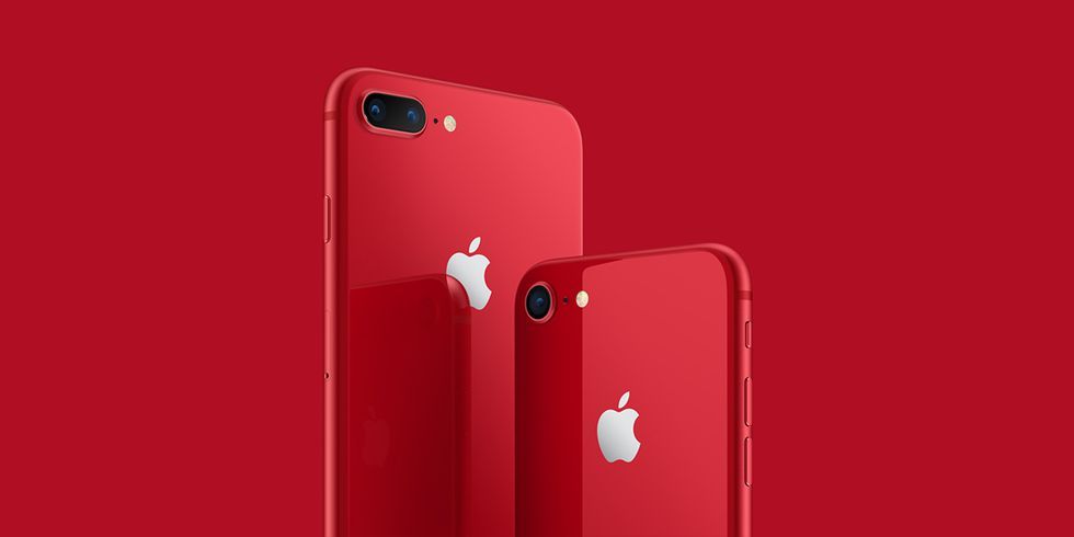 Apple iPhone 8 Plus (PRODUCT)RED Closer Look