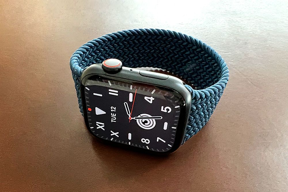 Apple Watch Series 7 Review: New Case, Larger Screen, Same Price