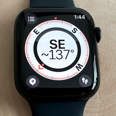 compass apple watch series 8 feature