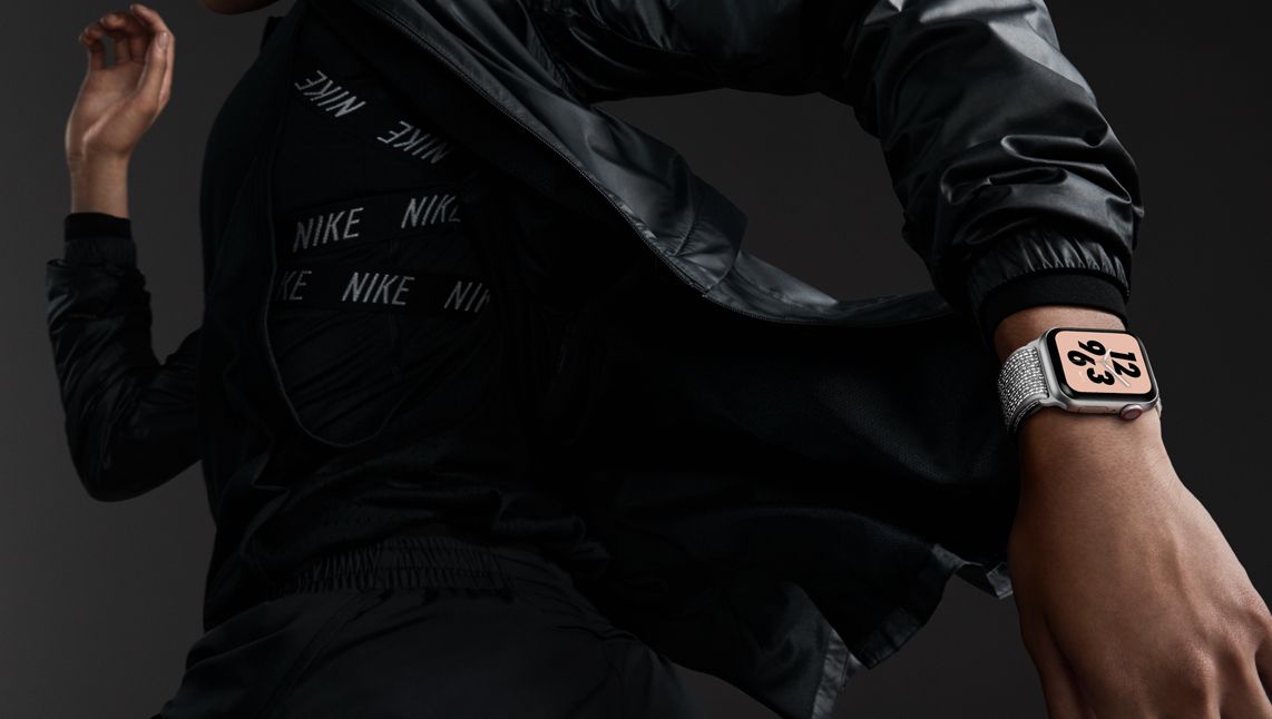 Hip-hop dance, Jacket, Cool, Arm, Leather jacket, Leather, Outerwear, Photography, Flash photography, Dance, 