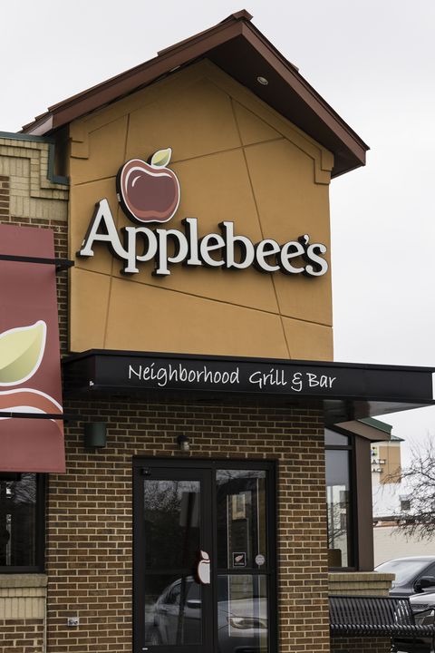 applebees restaurant storefront