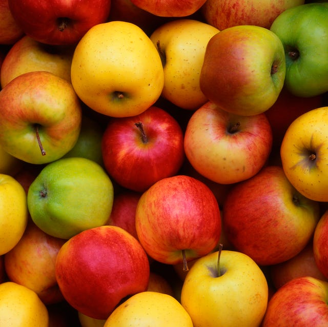 apples at farmer's market