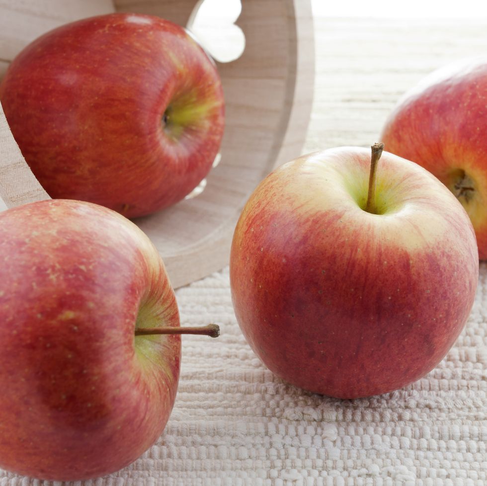 12 Apple Varieties You Should Know
