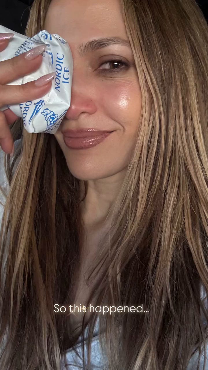 Jennifer Lopez in the essays of the Ams