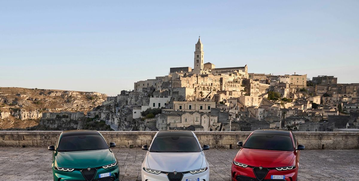 2024 Alfa Romeo Giulia and 2024 Stelvio will be $1,800 less expensive -  Autoblog