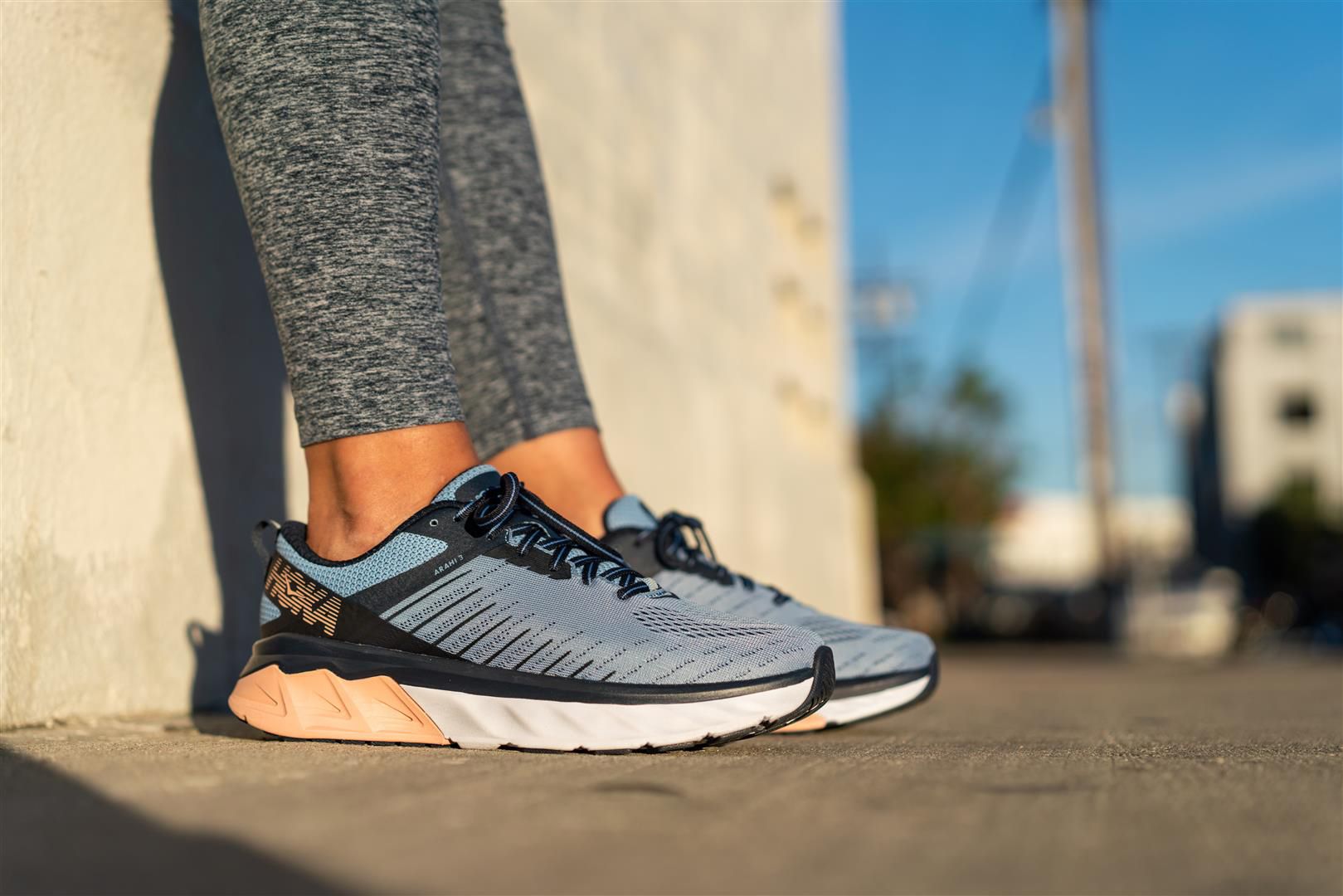 スニーカー通注目の「HOKA ONE ONE」から最新色＆モデル登場