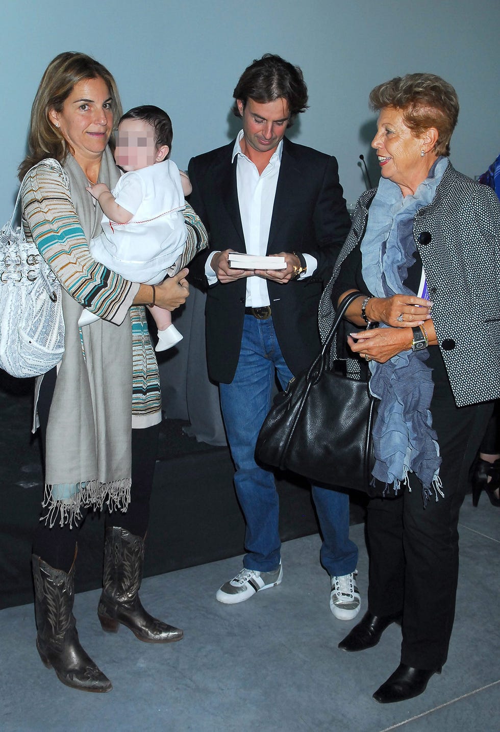 Marisa Vicario con su hija y Josep Santacana