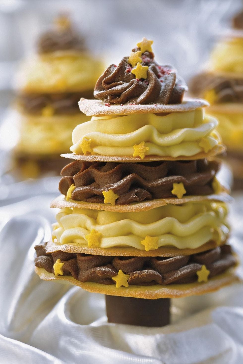 receta de árbol de navidad con galletas, crema y chocolate