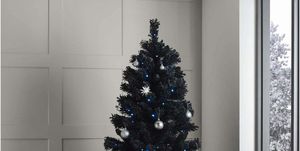 árbol de navidad en color negro