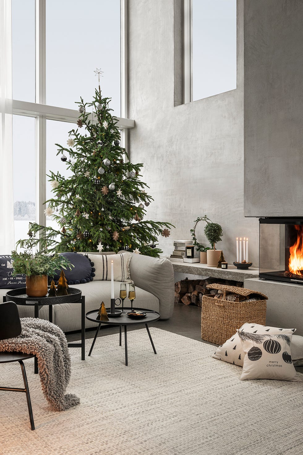 Árbol de navidad en un ambiente de hm