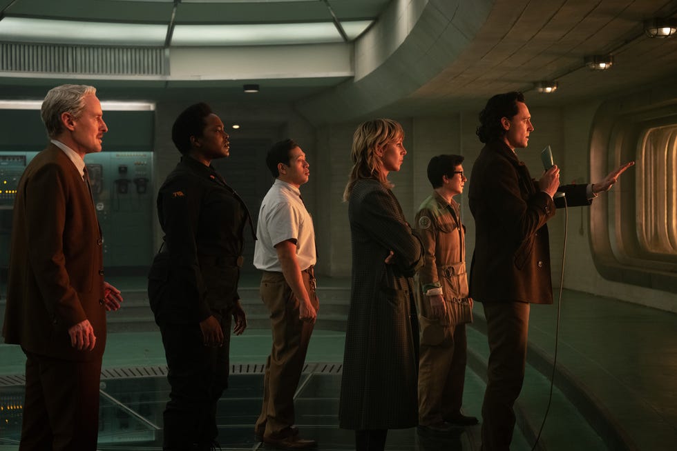l r owen wilson as mobius, wunmi mosaku as hunter b 15, eugene cordero as casey, sophia di martino as sylvie, ke huy quan as ob, and tom hiddleston as loki in marvel studios' loki, season 2, exclusively on disney photo by gareth gatrell © 2023 marvel