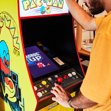 playing arcade1up pac man arcade game at home playing arcade1up pac man arcade game at home