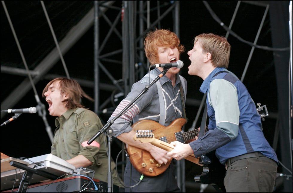 el grupo arcade fire durante una actuacion en el festival southside 2007 action presss philipp von ditfurth, korpa 24062007 neuhauen ob eck local caption 18107697 action presss philipp von ditfurth 18107697 arcade fire live on stage at southside festival in neuhausen ob eck germany