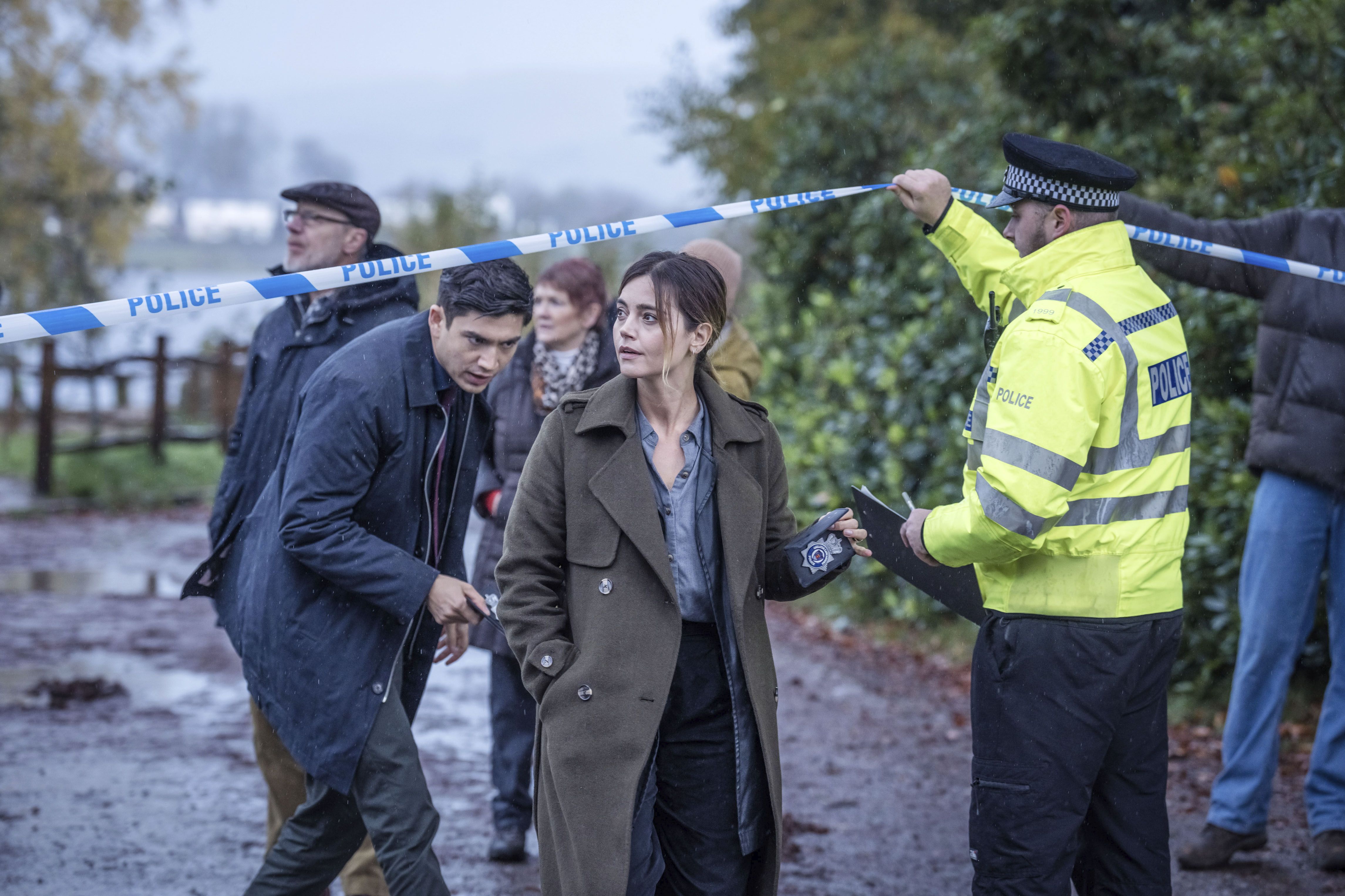 Новая криминальная драма BBC раскрывает первый взгляд на актерский состав, который присоединится к Дженне Коулман