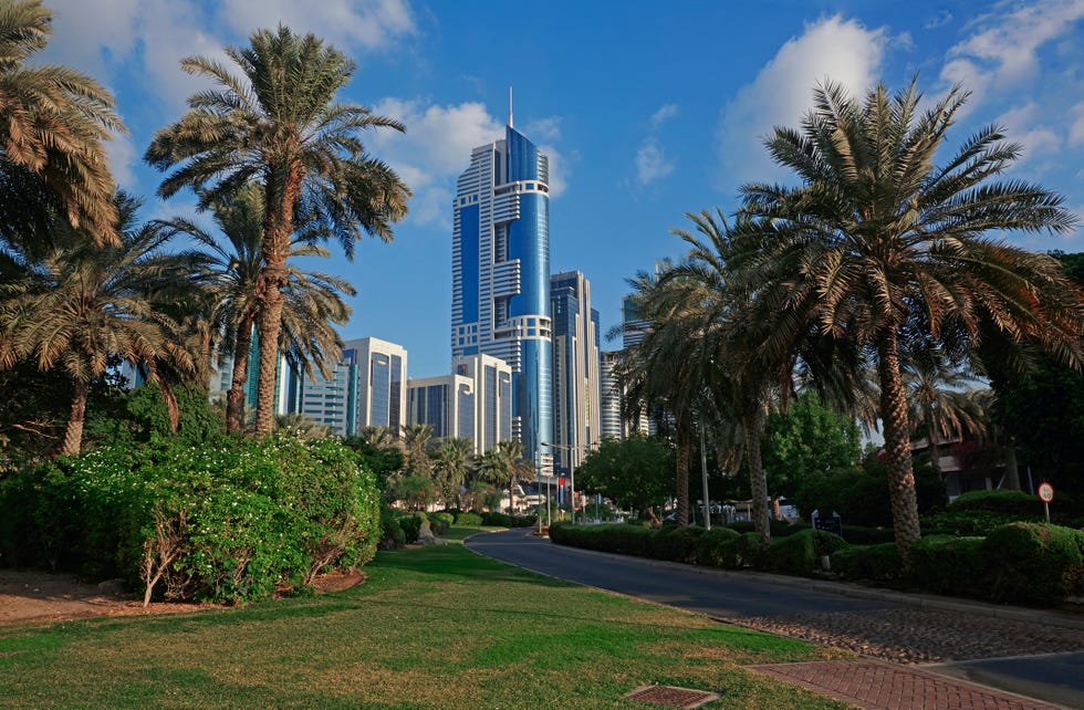 architecture along sheikh zayed expressway