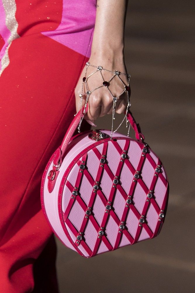 Bag, Handbag, Pink, Red, Fashion, Fashion accessory, Magenta, Shoulder, Material property, Shoulder bag, 