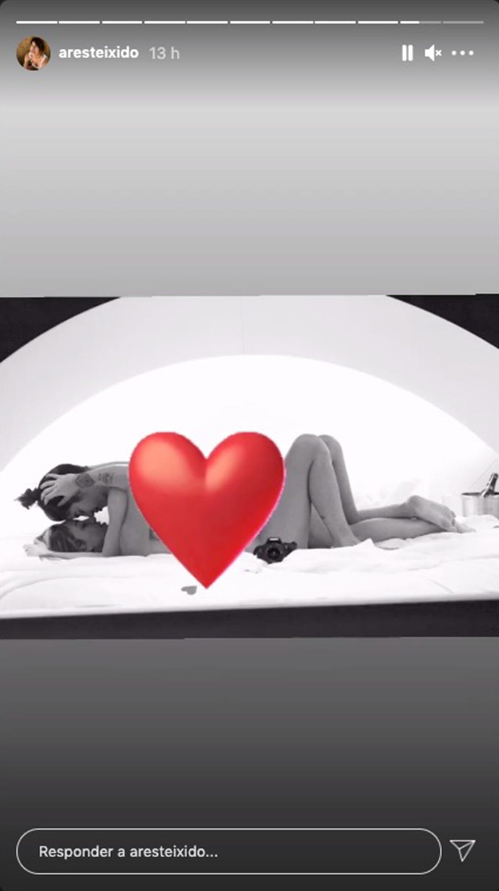 ares teixidó confirma su relación con bruna manzoni, ex de sofía cristo, en instagram