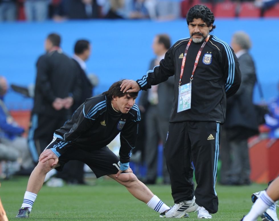 argentina's coach diego maradona r tou