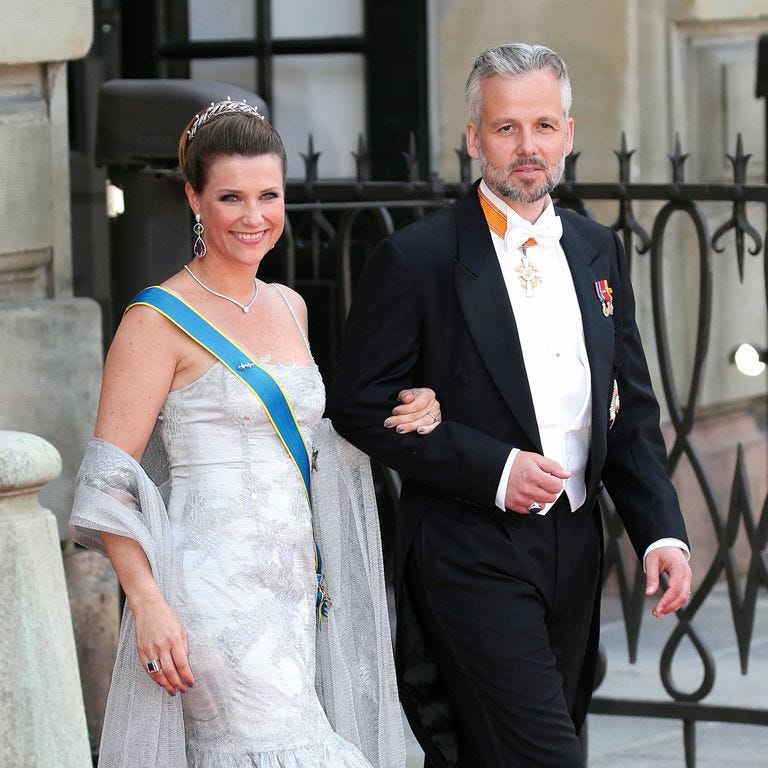 Ari Behn, Marta Luisa de Noruega, misa de Navidad, suicidio