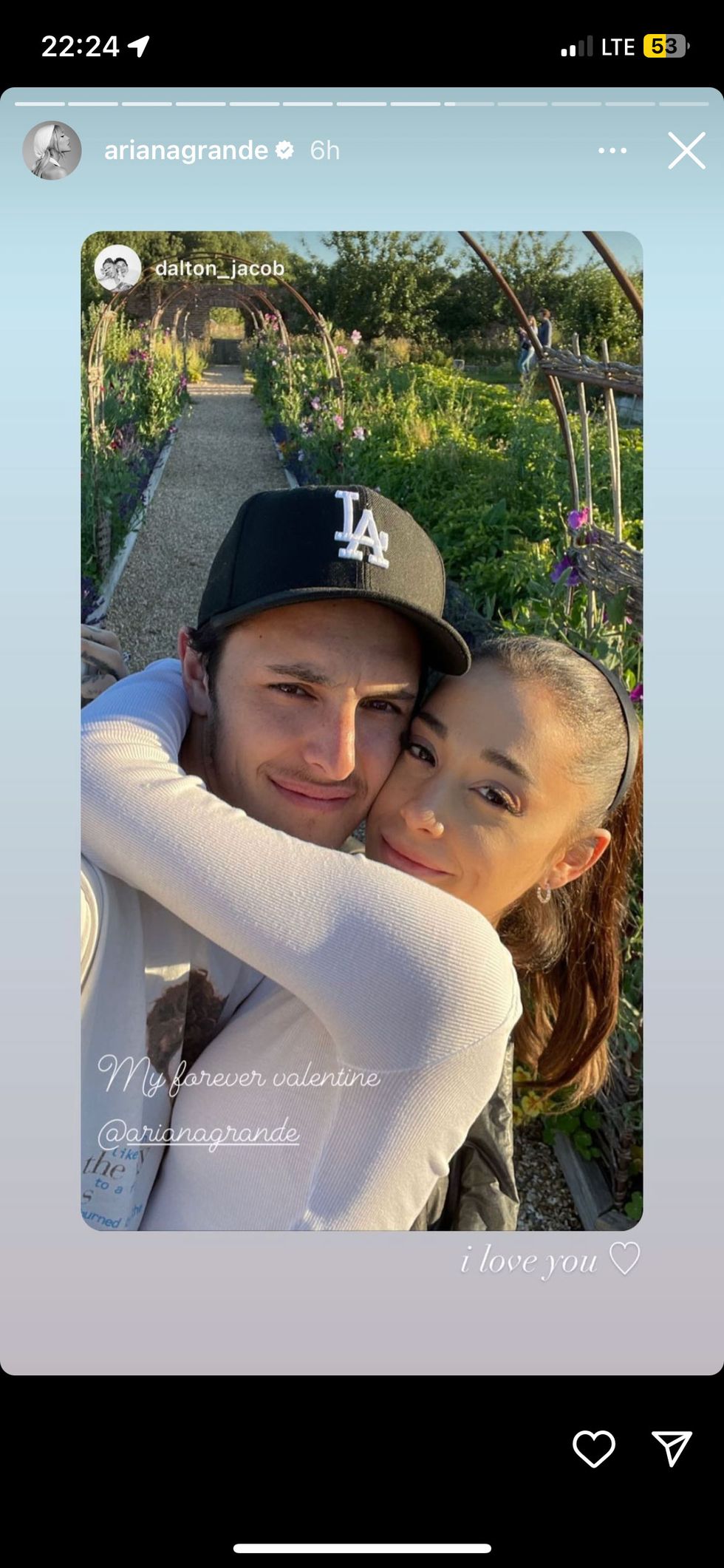Ariana Grande's new boyfriend looks like her brother, fans say
