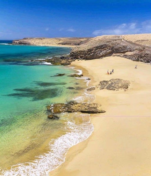 Body of water, Beach, Coast, Sea, Shore, Sand, Coastal and oceanic landforms, Ocean, Bay, Sky, 