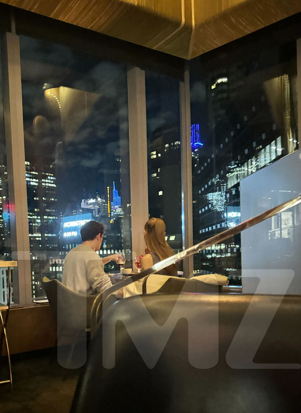 ariana grande and ethan slater on dinner date