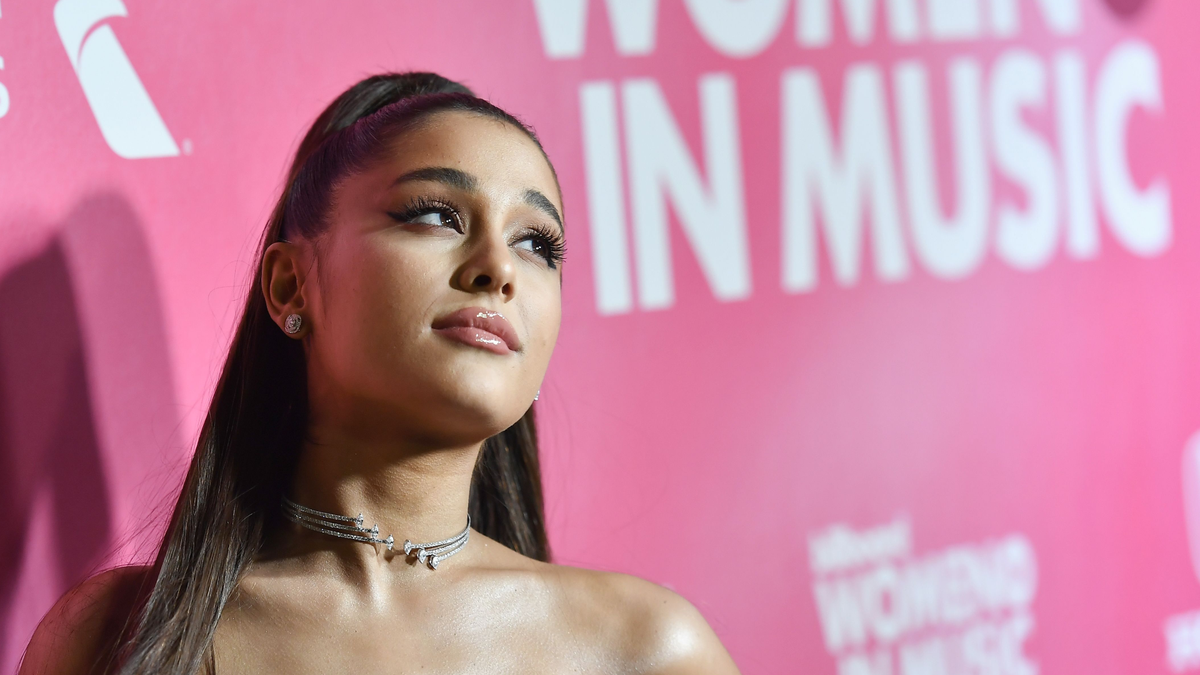 preview for Ariana Grande's Net Worth