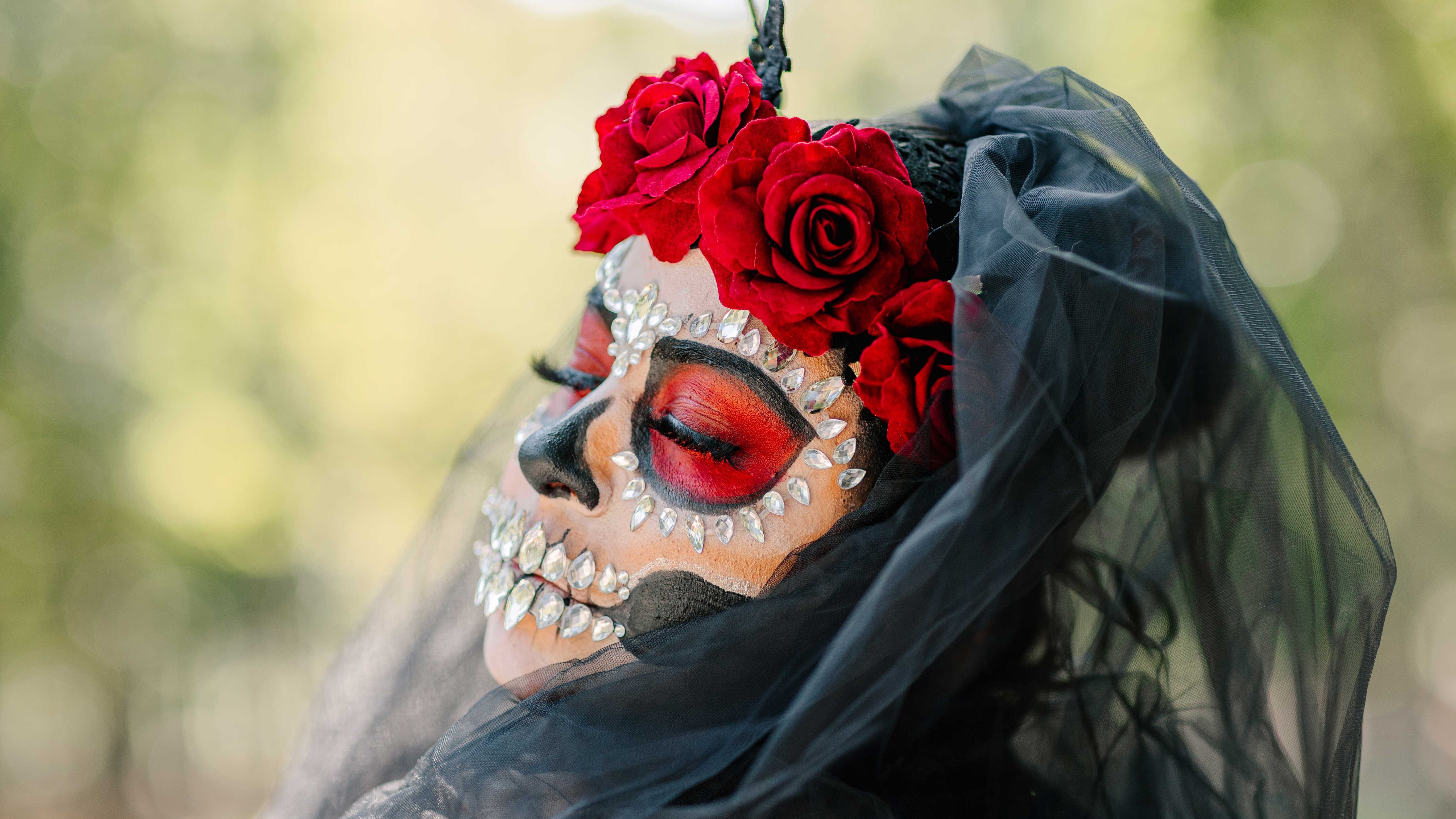 Top Day of the Dead Facts to Know - Día de los Muertos History