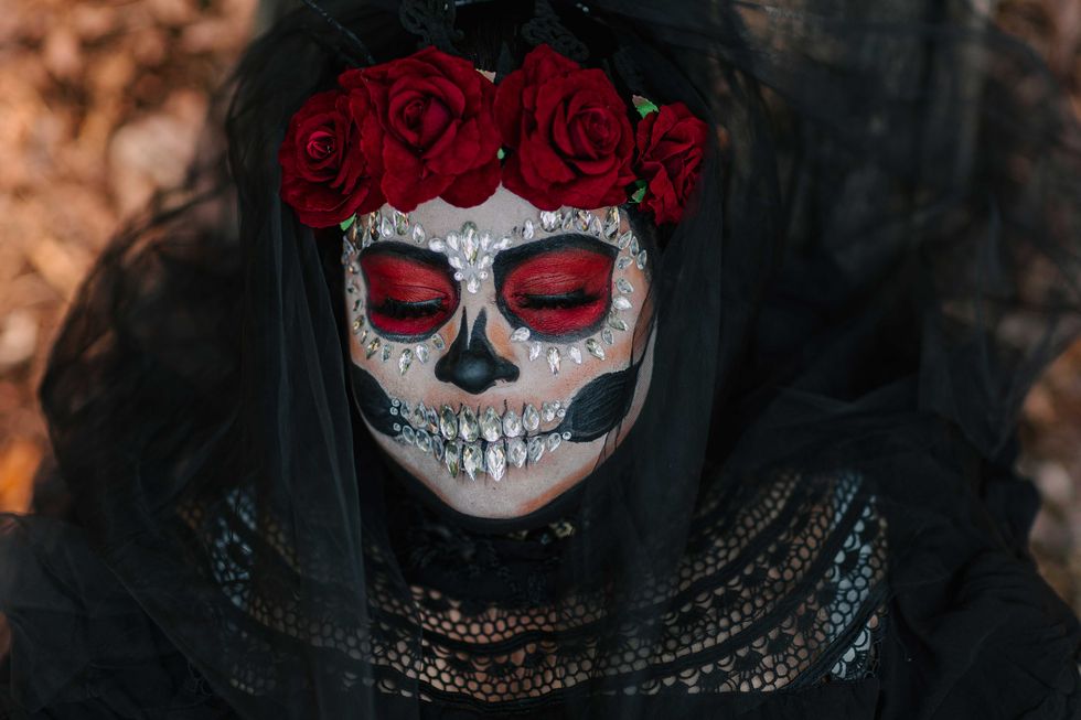 day of the dead traditions skeleton face paint