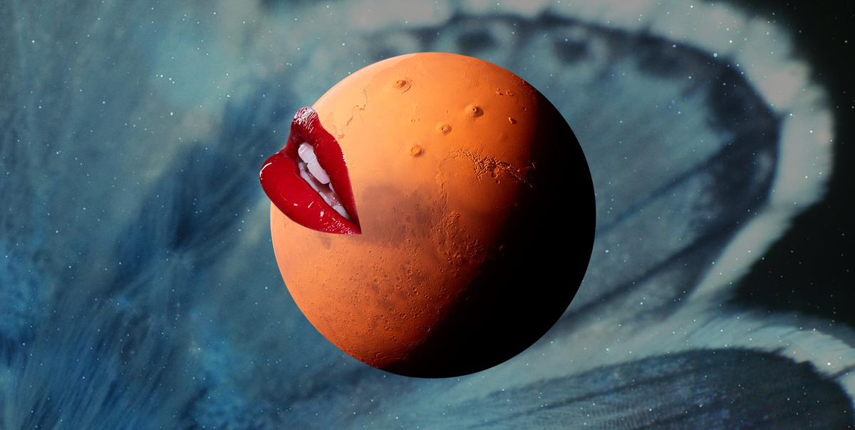 the planet mars with lips on it