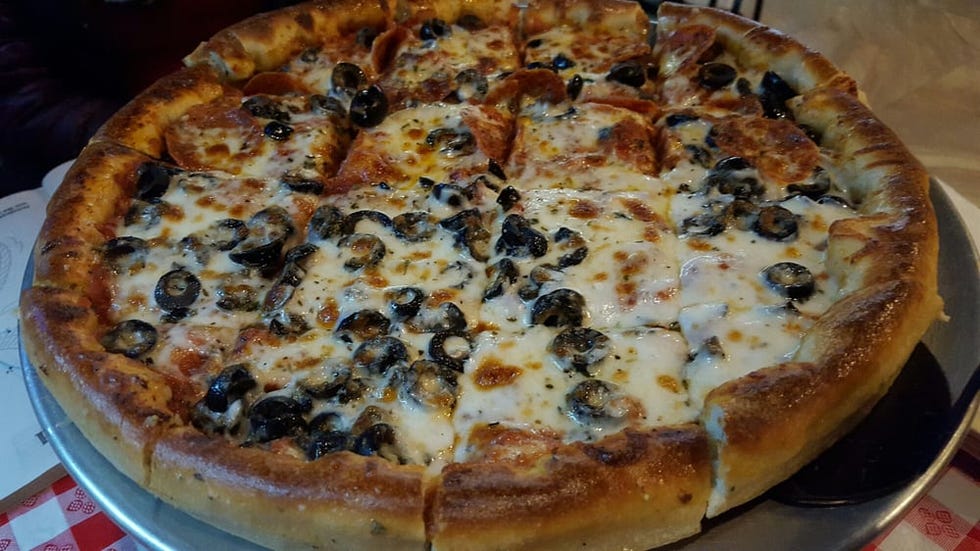 Dish, Food, Pizza, Cuisine, Pizza cheese, Ingredient, Dessert, Manakish, Flatbread, Italian food, 