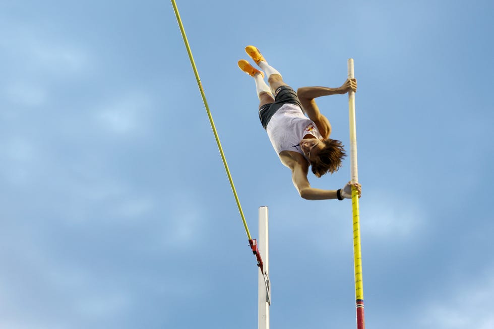 armand duplantis,  candidato a ser el mejor atleta masculino mundial del año 2022