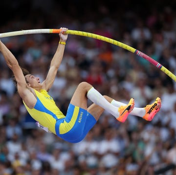 Mondo Duplantis durante los Juegos Olimpicos de Paris 2024 mondo duplantis durante los juegos olimpicos de paris 2024