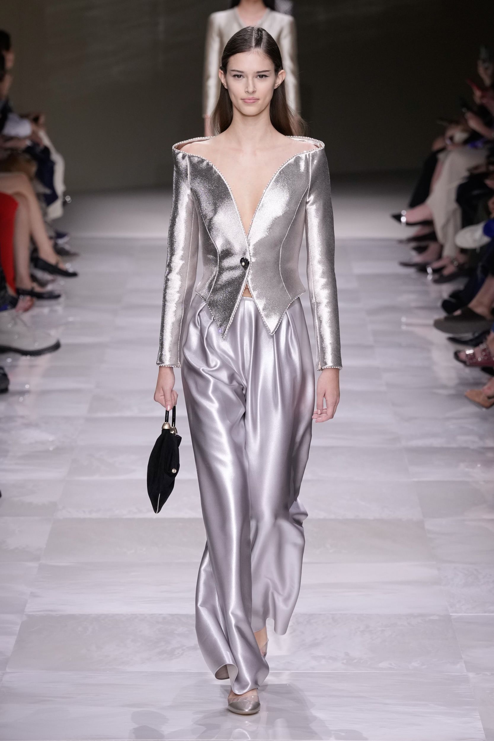 Giorgio Armani Prive Fall 2024 Couture Collection Review