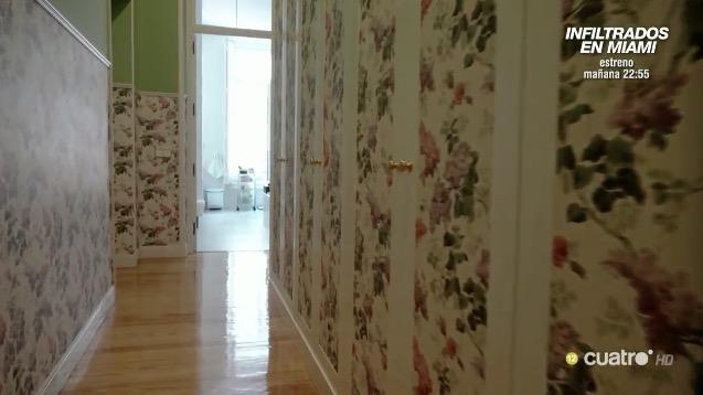 Property, Curtain, Interior design, Floor, Wall, Window treatment, Room, Flooring, Real estate, Textile, 