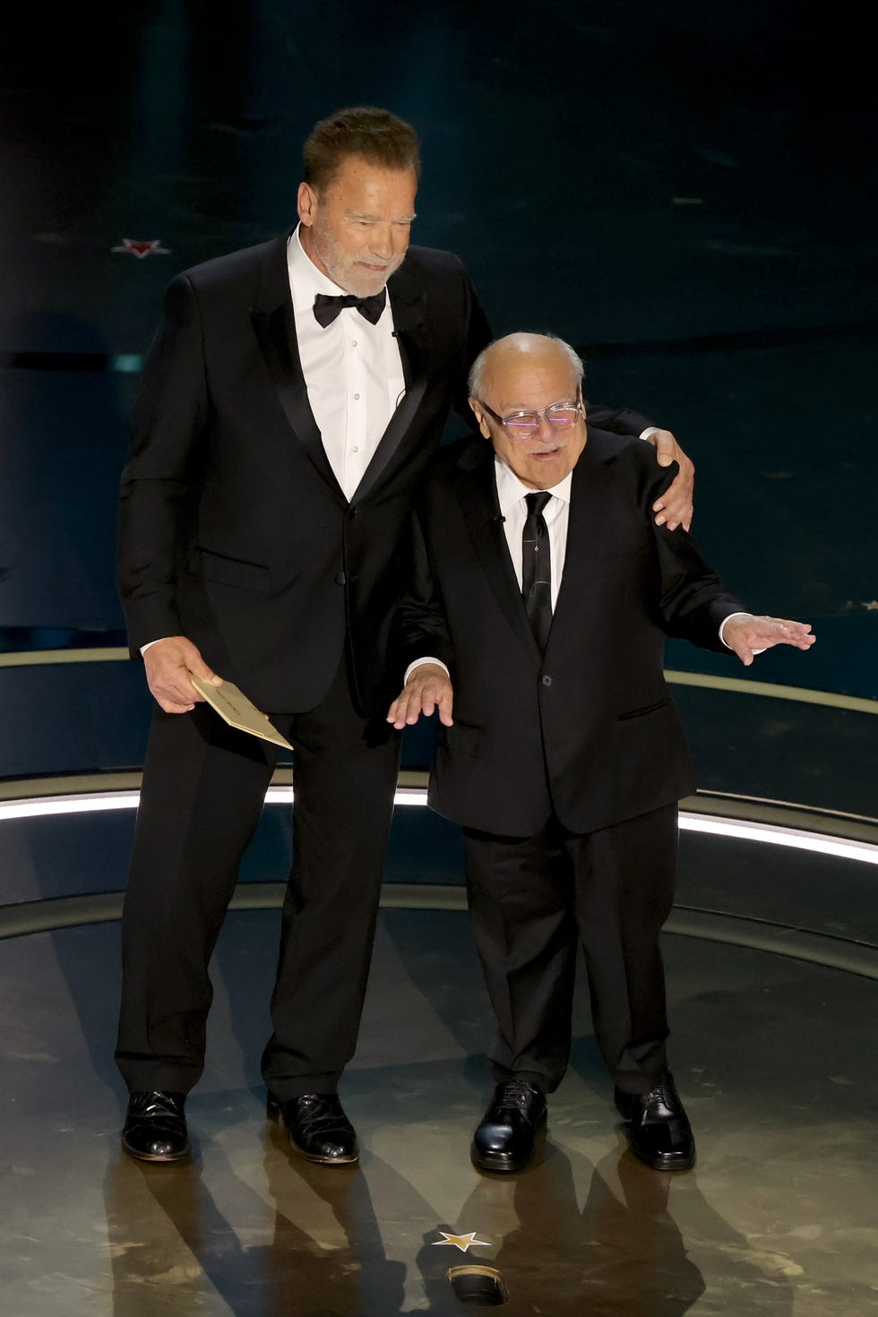 Twins stars Arnold Schwarzenegger and Danny DeVito have surprise Oscars