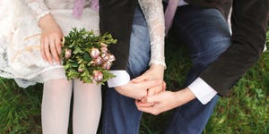 Finger, Petal, Bouquet, Photograph, Joint, Cut flowers, Pink, Wrist, Floristry, Peach, 