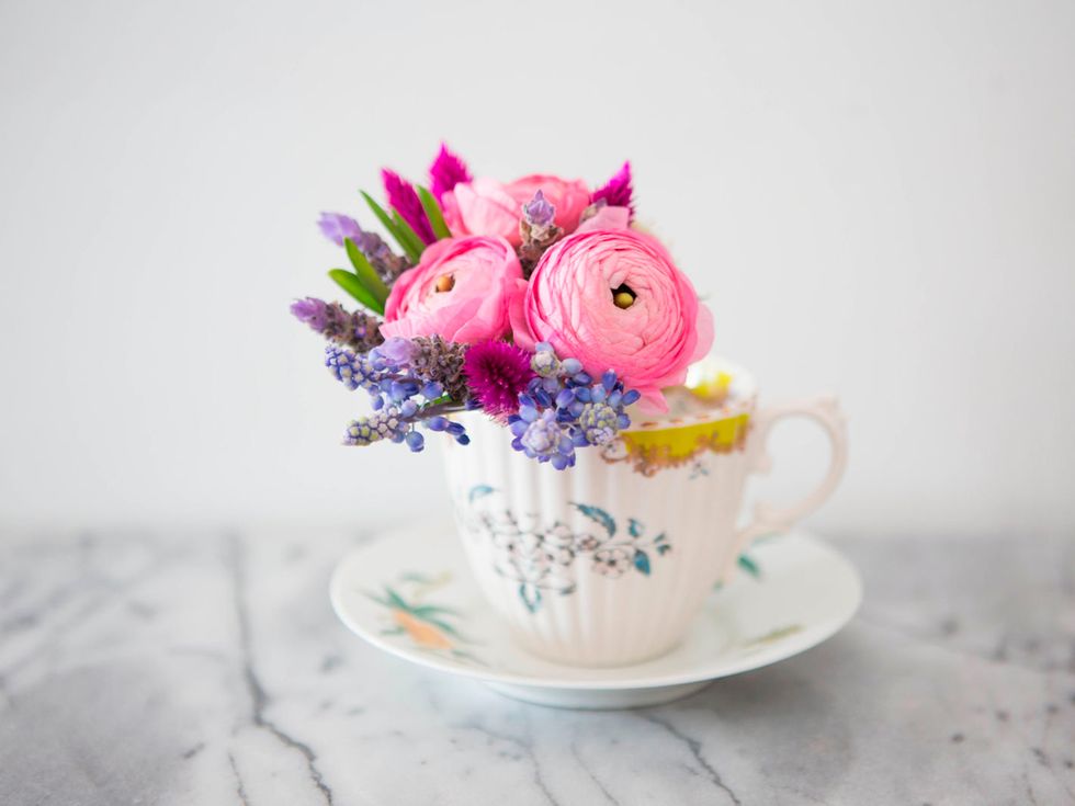 Teacup, Pink, Cup, Flower, Bouquet, Cut flowers, Tableware, Drinkware, Cup, Still life, 