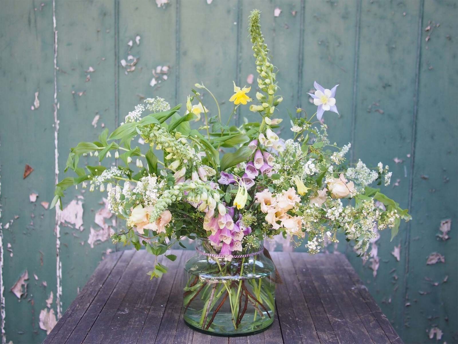 Así puedes crear preciosos arreglos florales de una sola tonalidad - Foto 1