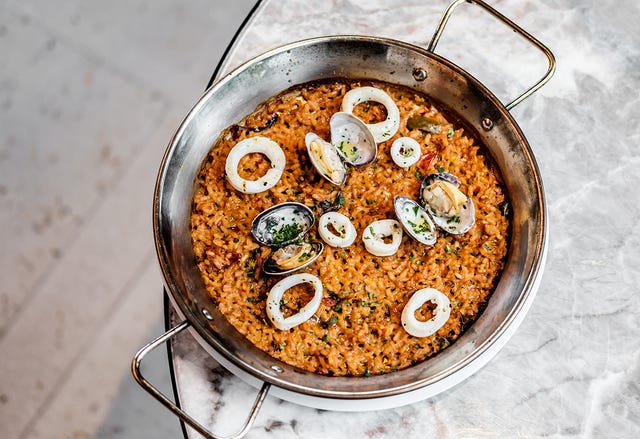 errores al cocinar arroz que lo echan a perder y son fáciles de evitar