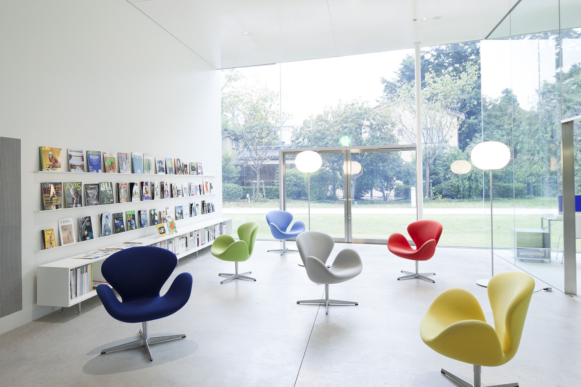 名作椅子に出合える、全国の美術館＆博物館10｜ELLE DECOR [エル